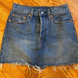 Levi denim skirt